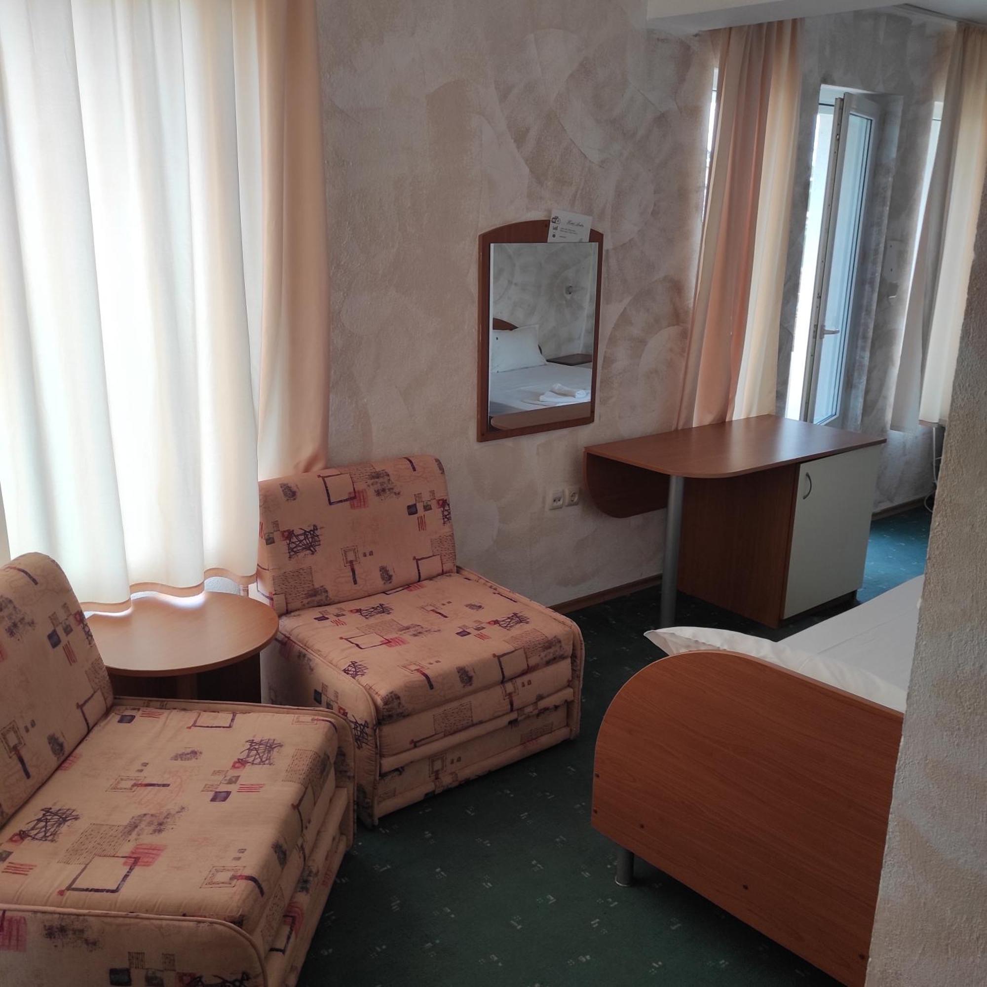 Hotel Хотел Андре Chernomorets Exterior foto